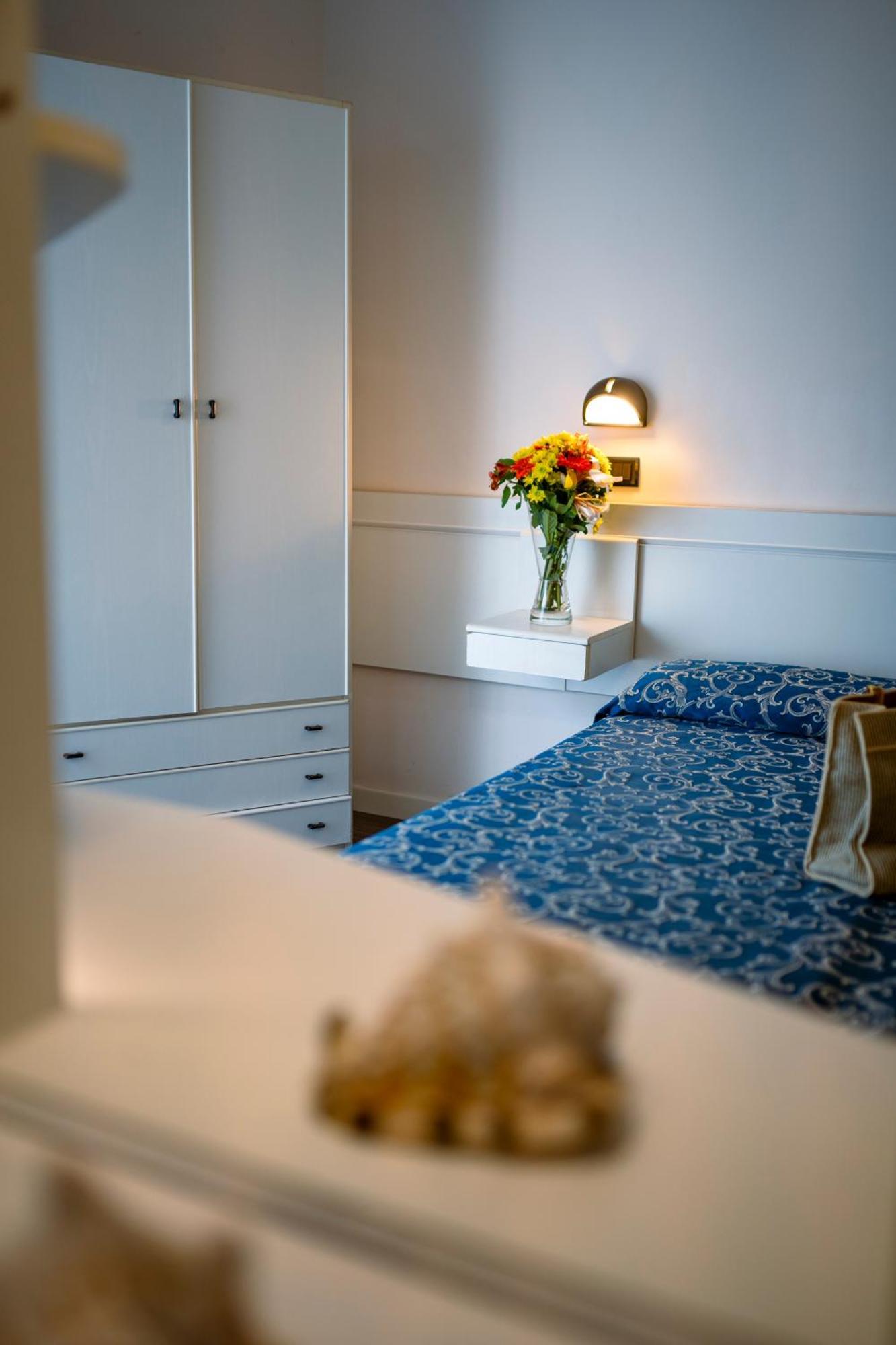 Hotel 2000 Rimini Kültér fotó
