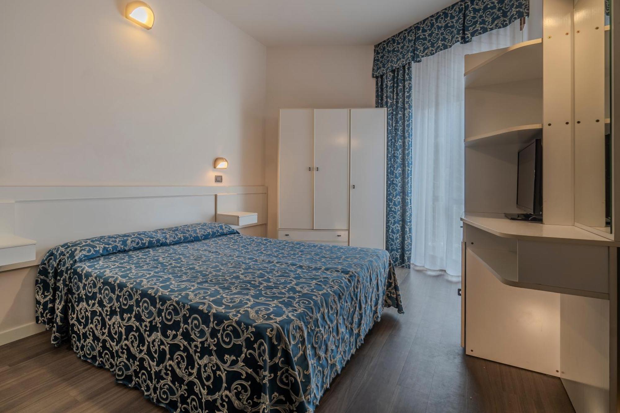 Hotel 2000 Rimini Kültér fotó