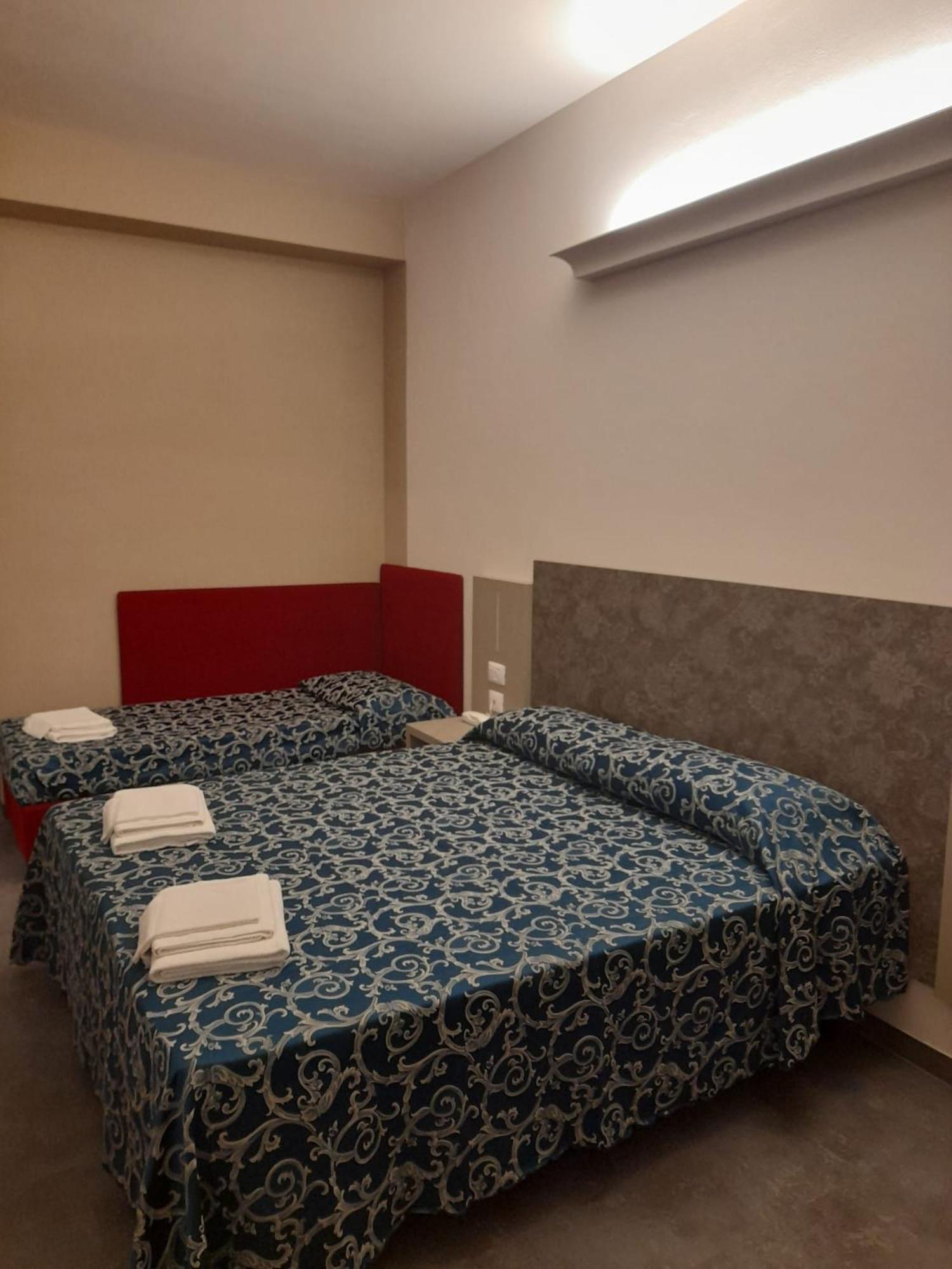 Hotel 2000 Rimini Kültér fotó