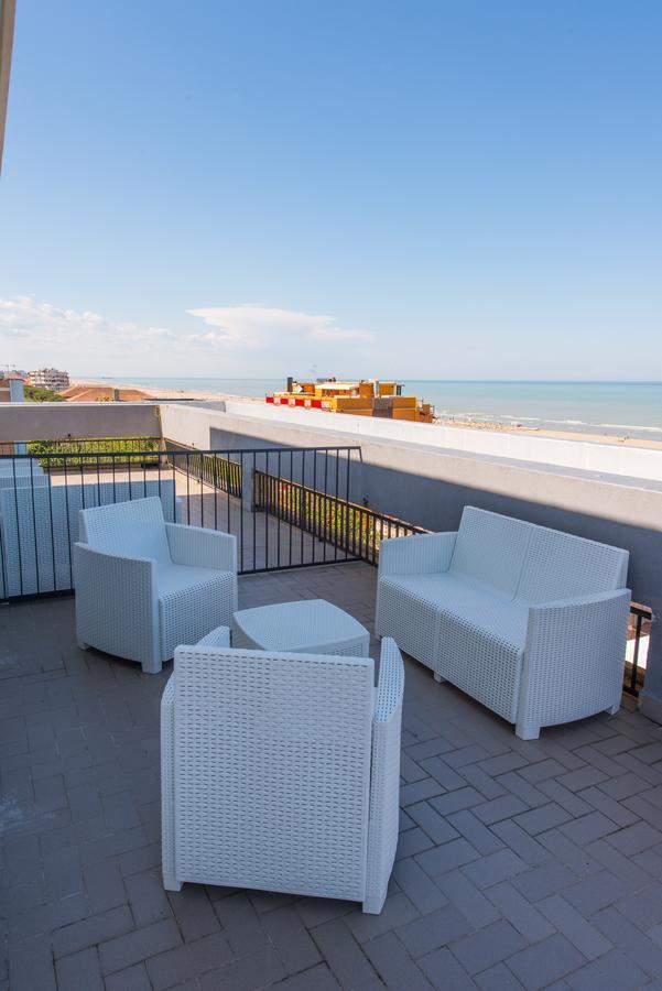 Hotel 2000 Rimini Kültér fotó